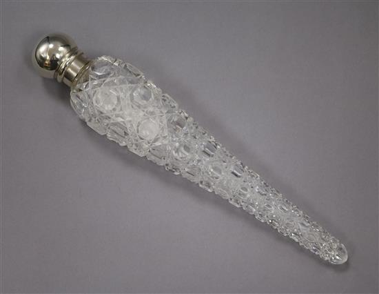 A late Victorian silver mounted teardrop shaped glass scent bottle, Sampson Mordan & Co, London, 1899, 27.2cm.